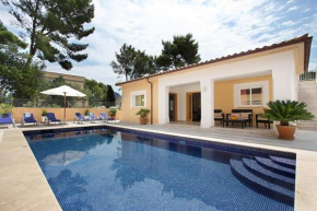 Modern villa 300m from crystal clear coves by Renthousing